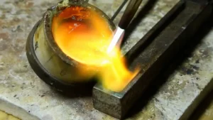 Averigua a qué temperatura se funde el oro y descubre su valor incalculable