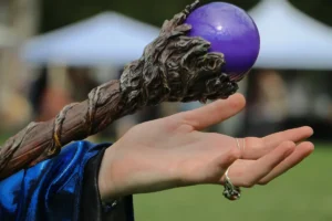 Descubre los nombres de brujos mitológicos y sumérgete en su poder mágico