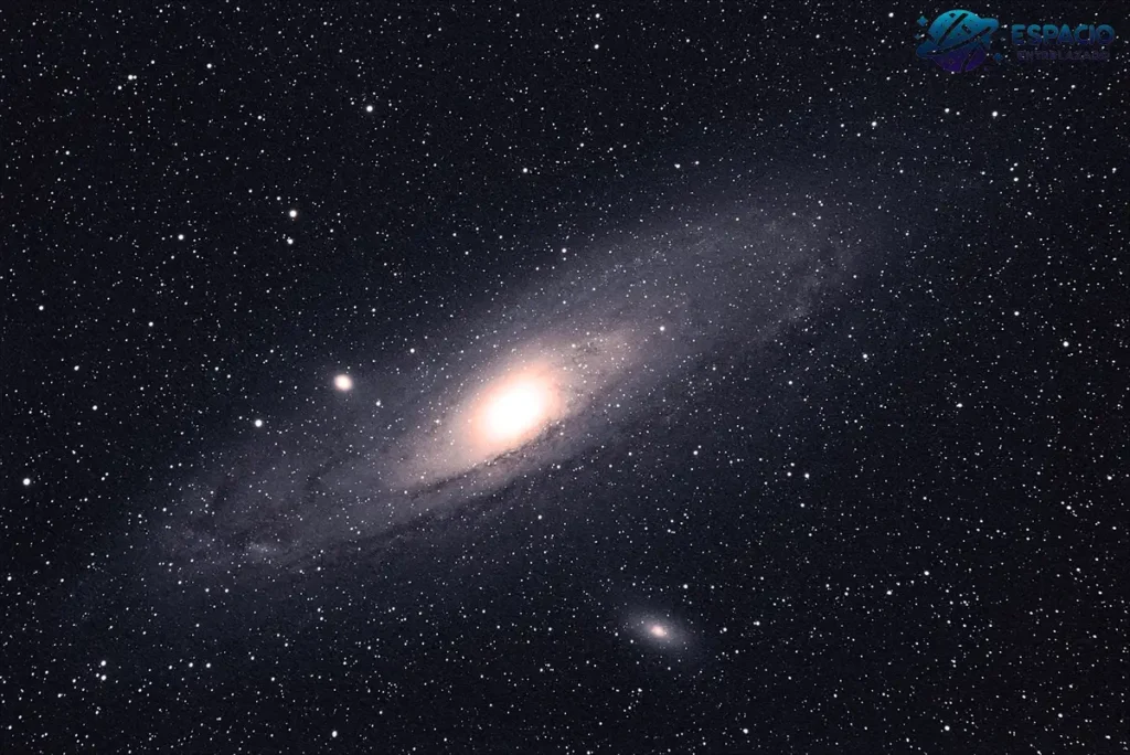 Descubrimiento de la Galaxia Andrómeda